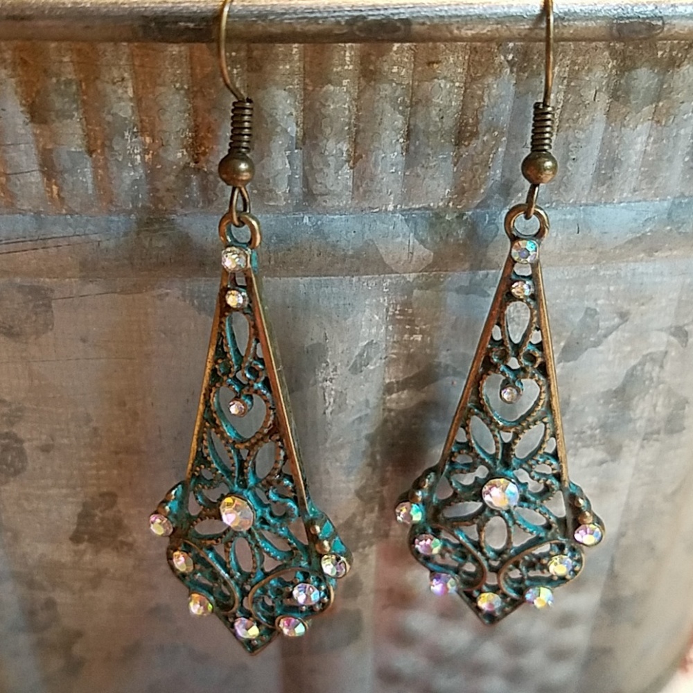 Vintage Style Dangle Earrings Pierced